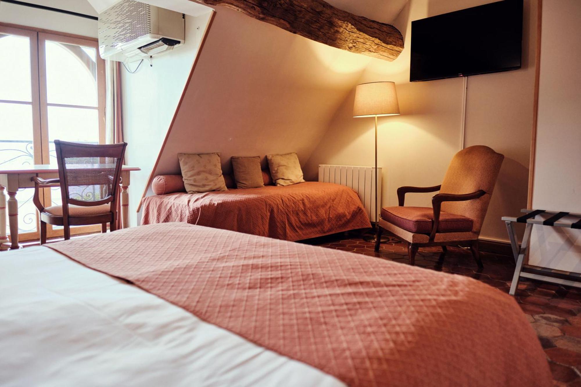 Hostellerie De La Tour D'Auxois 솔류 외부 사진